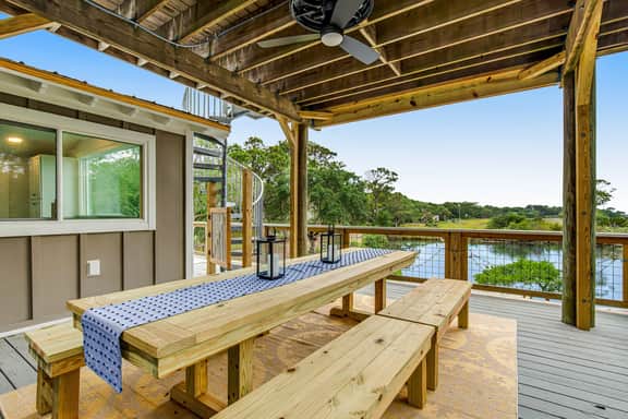Fantastic coastal retreat with private dock, gas grill, two decks, & fast WiFi - Image 4