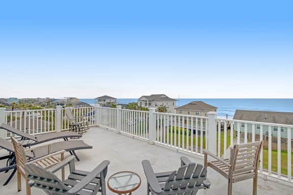 Stunning home with panoramic views and private dock - walk to the beach - Image 2