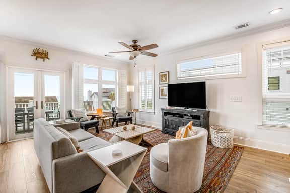 Stunning home with panoramic views and private dock - walk to the beach - Image 3