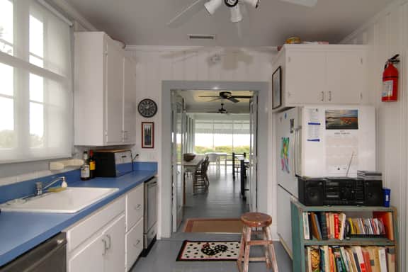Beachfront home with grill and private dune path - short-term rental - Image 4