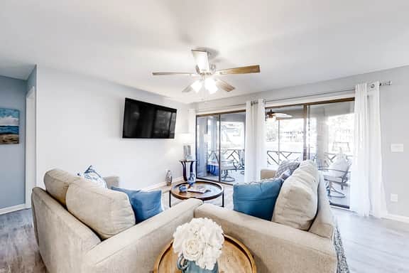 Updated beach villa with lagoon-view balcony at Kiawah Island Golf Resort - Image 3