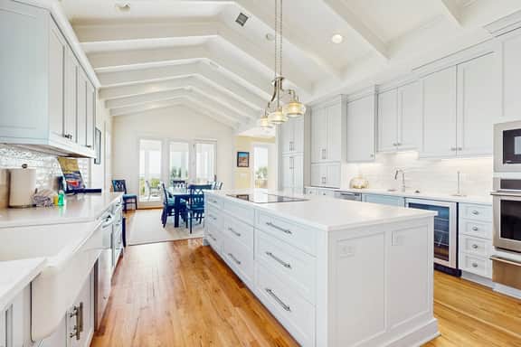 Gorgeous home with panoramic ocean views, private pool, & hot tub - Image 4