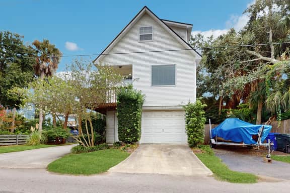 Amazing Beach Home - Image 3