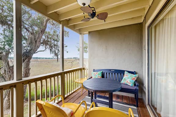 Charming Coastal Condo, with Shared Pool, Fitness Center & Dock - Image 2