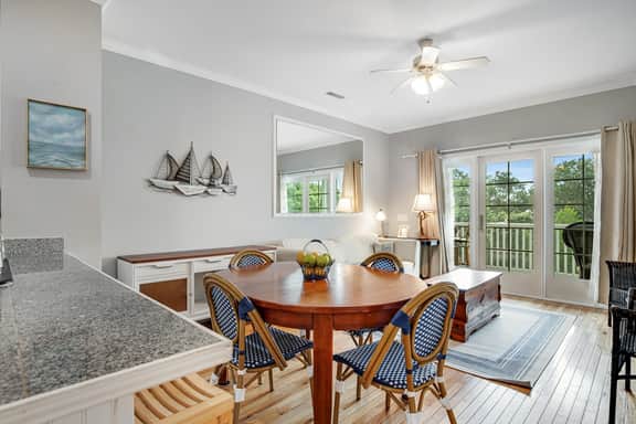 2nd-floor retreat with screened porch, shared pool, WiFi, central AC & elevator - Image 5