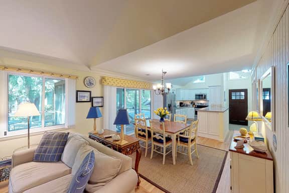 Cozy Cottage with Screened Porch, Deck & Views - Near Golf & Beach - Image 5