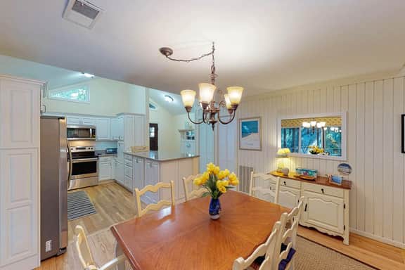 Cozy Cottage with Screened Porch, Deck & Views - Near Golf & Beach - Image 2
