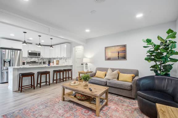Charming dog-friendly home with enclosed yard, fast WiFi, & washer/dryer - Image 5