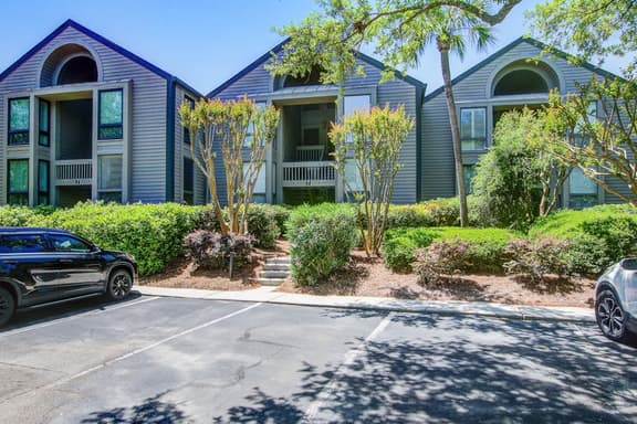 Beachfront villa with dolphin viewing deck, shared pools, tennis, golf & more