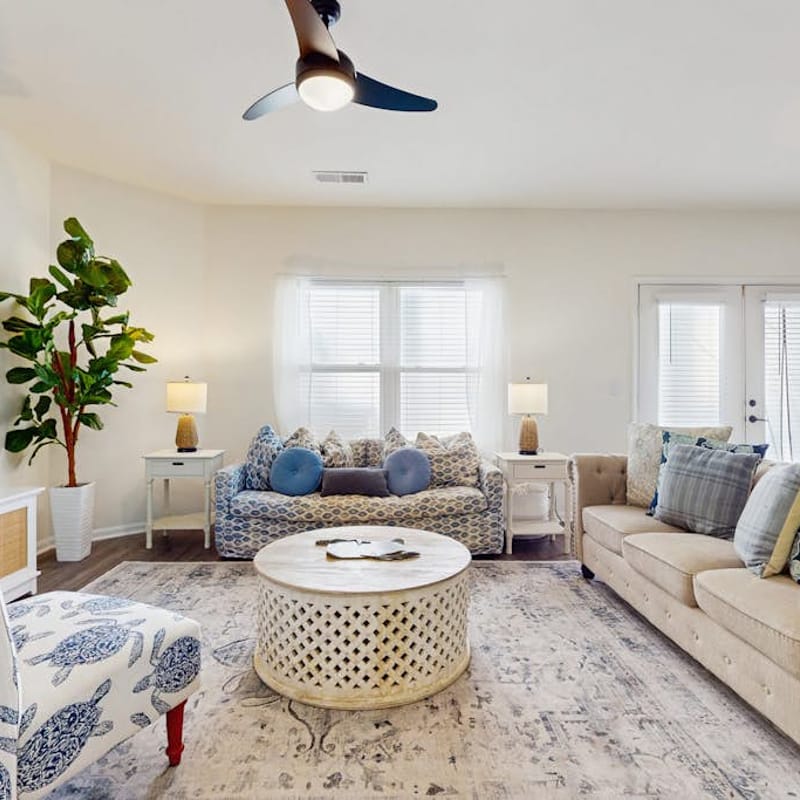 Sunny 2BR Pool View in Pet Friendly Resort w/ Pool Access